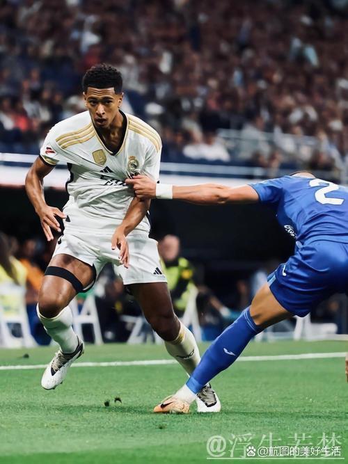 欧冠震撼时刻:短短11秒,皇马3人百米冲刺!贝林再度绝杀 欧冠震撼时刻:短短11秒,皇马3人百米冲刺!贝林再度绝杀